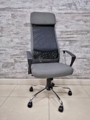 Кресло Barneo K-116 для персонала (серая ткань, черная сетка) в Нижневартовске - niznevartovsk.ok-mebel.com | фото