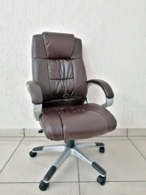 Кресло Barneo K-6 для руководителя (коричневая экокожа) в Нижневартовске - niznevartovsk.ok-mebel.com | фото