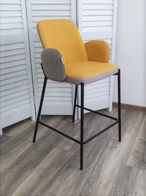 Полубарный стул NYX (H=65cm) VF106 желтый / VF120 серый М-City в Нижневартовске - niznevartovsk.ok-mebel.com | фото 1